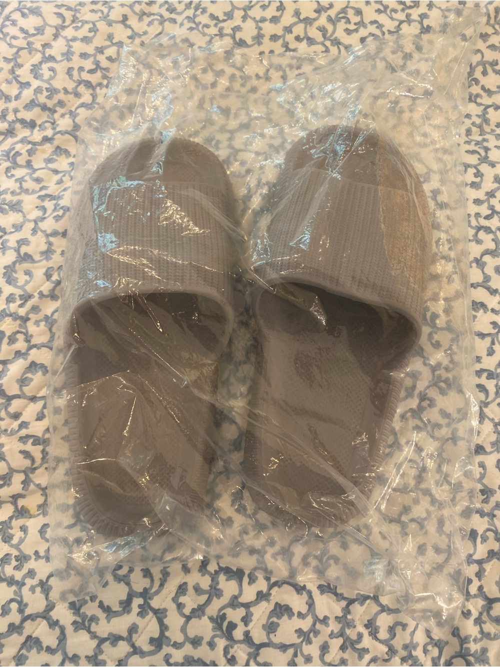 Cloud Slide Sandals Gray Size 38-39